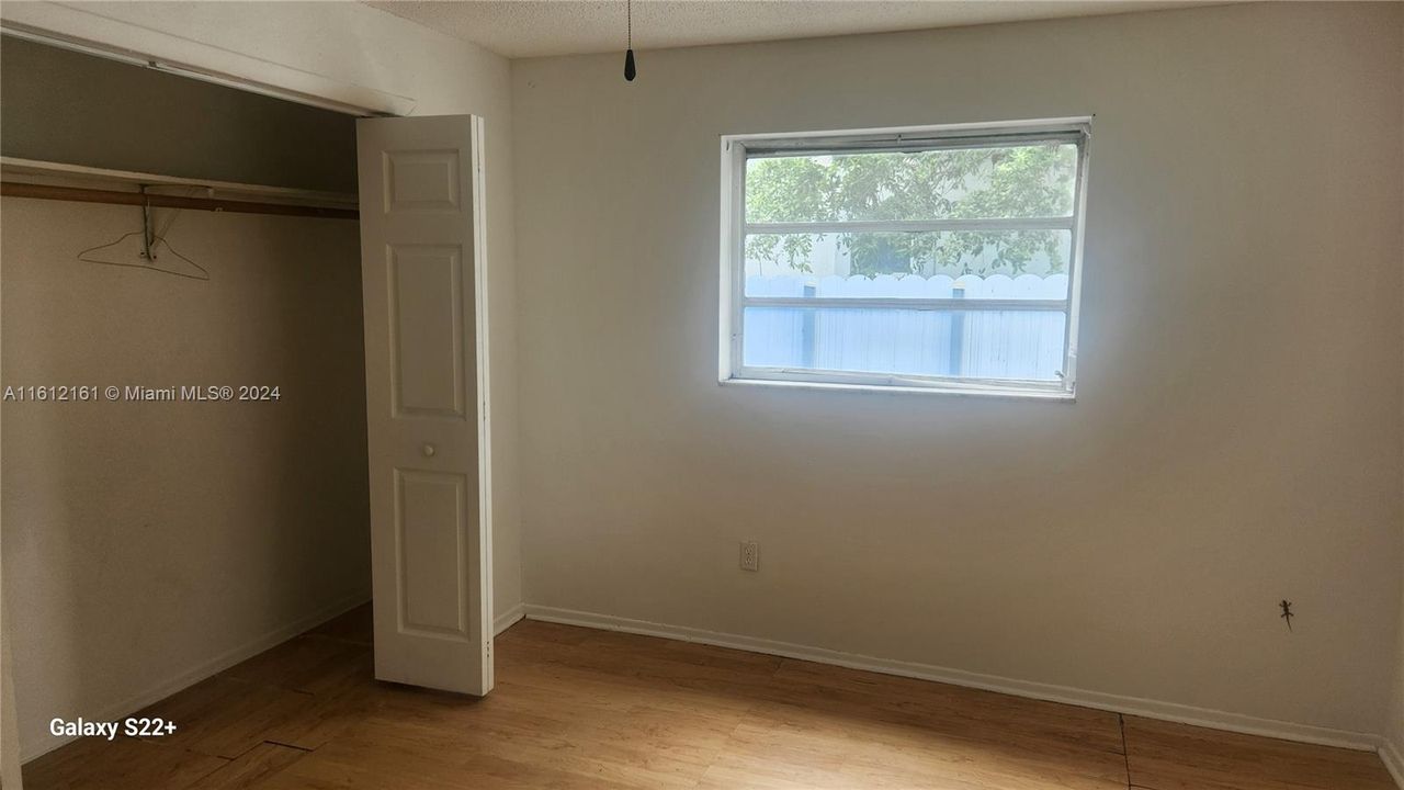 For Rent: $2,200 (2 beds, 1 baths, 1560 Square Feet)