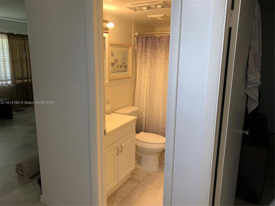 For Rent: $1,675 (1 beds, 1 baths, 550 Square Feet)