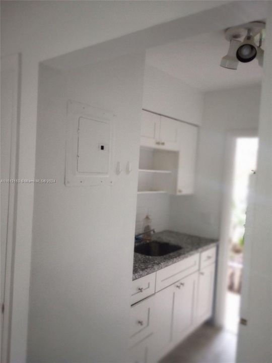 For Rent: $1,675 (1 beds, 1 baths, 550 Square Feet)
