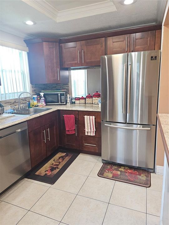 For Sale: $149,500 (2 beds, 2 baths, 1070 Square Feet)