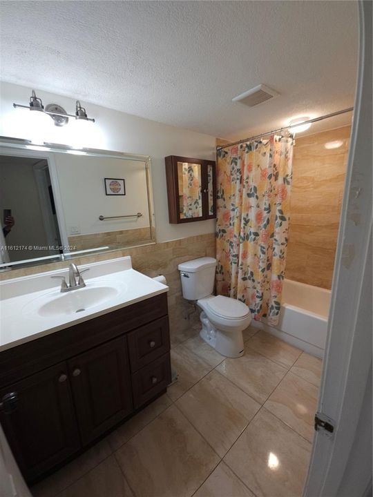 For Sale: $149,500 (2 beds, 2 baths, 1070 Square Feet)