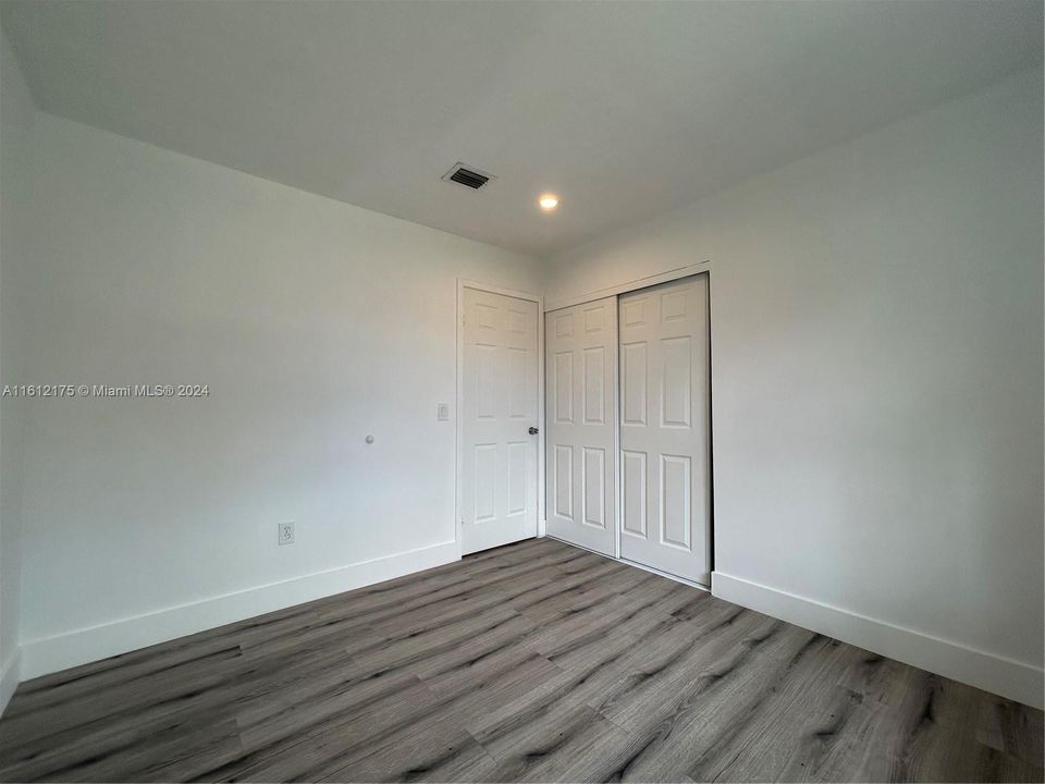 For Rent: $4,500 (3 beds, 2 baths, 1226 Square Feet)