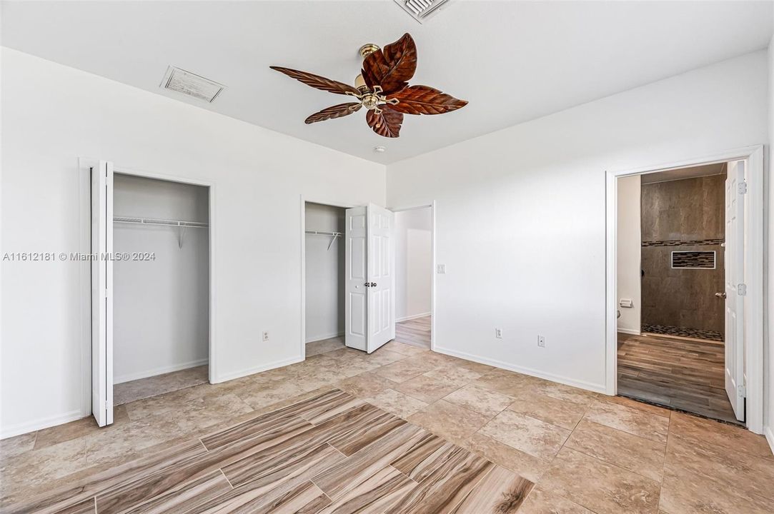 For Sale: $369,900 (3 beds, 2 baths, 1926 Square Feet)