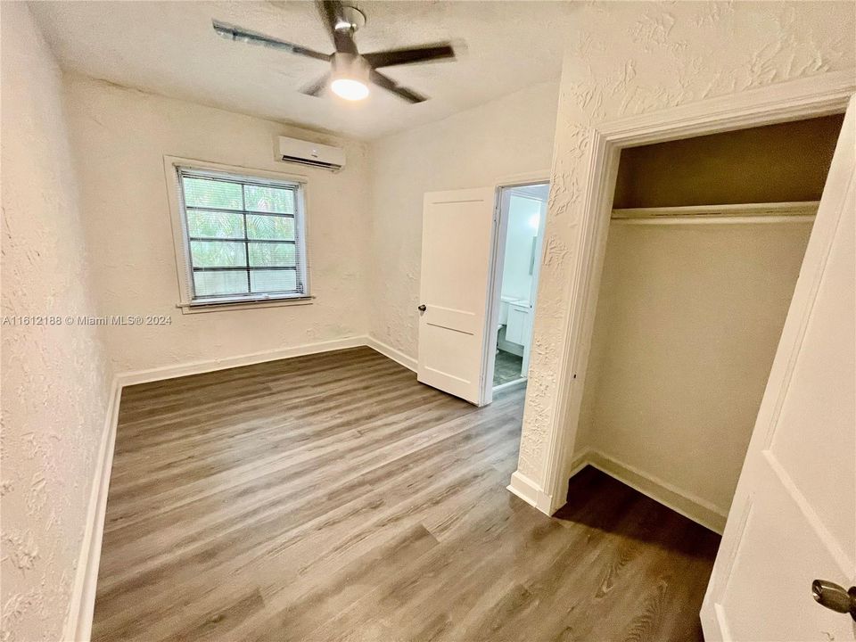 Recently Rented: $2,100 (1 beds, 1 baths, 700 Square Feet)