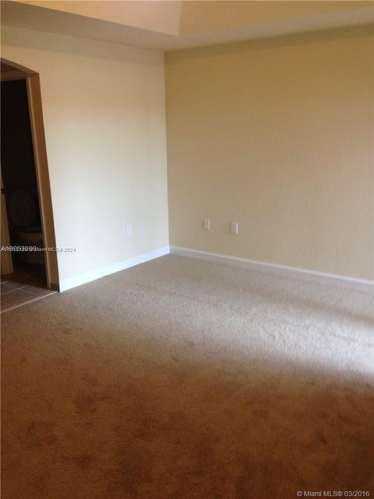 For Rent: $2,400 (3 beds, 2 baths, 1515 Square Feet)