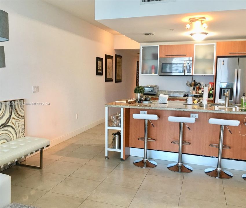 Recently Rented: $3,700 (2 beds, 2 baths, 1310 Square Feet)