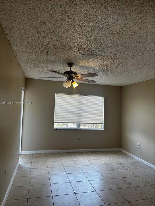 For Rent: $1,775 (2 beds, 2 baths, 950 Square Feet)