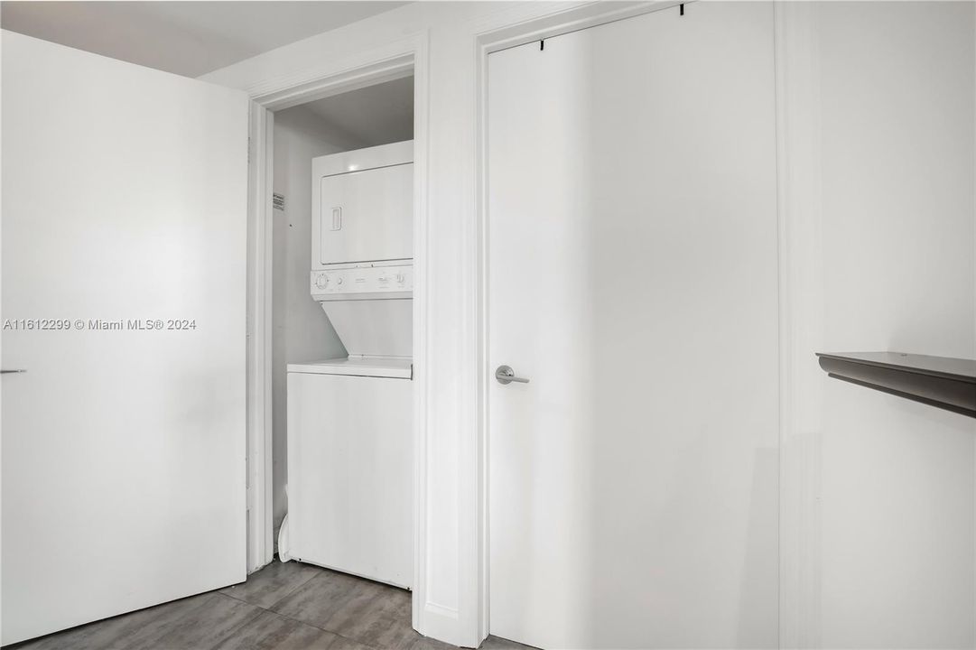 For Rent: $4,300 (2 beds, 2 baths, 1197 Square Feet)