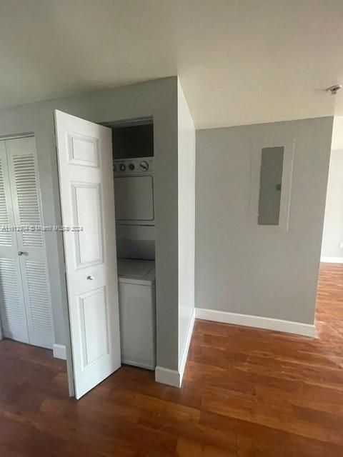 Recently Rented: $2,150 (2 beds, 2 baths, 914 Square Feet)