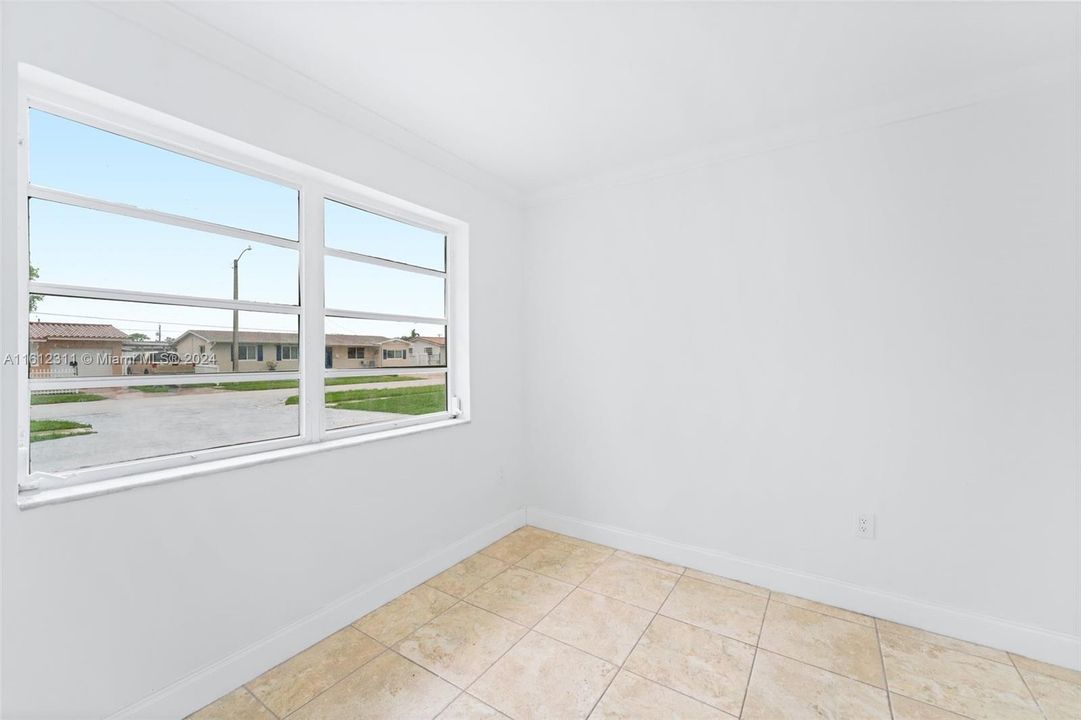 For Sale: $770,000 (3 beds, 2 baths, 2204 Square Feet)