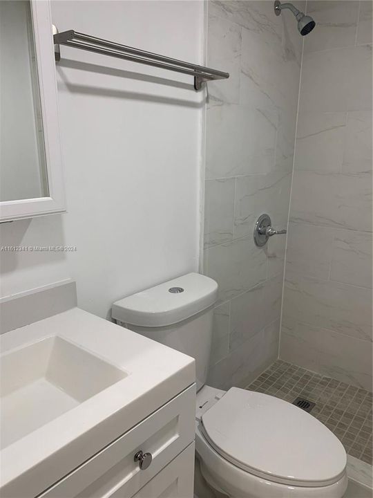 For Rent: $2,500 (2 beds, 2 baths, 898 Square Feet)