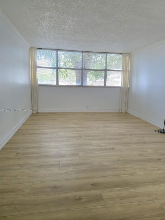 For Rent: $2,850 (2 beds, 2 baths, 1259 Square Feet)