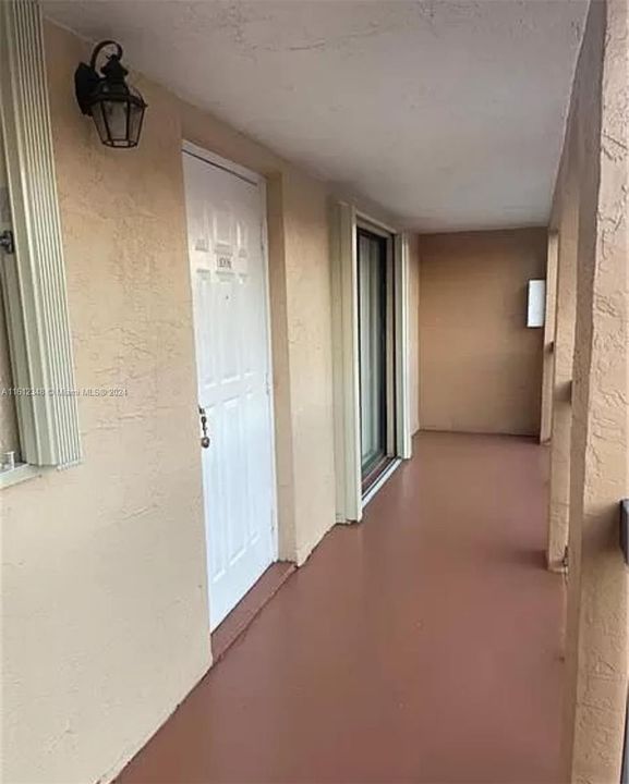 For Rent: $2,700 (3 beds, 2 baths, 1100 Square Feet)