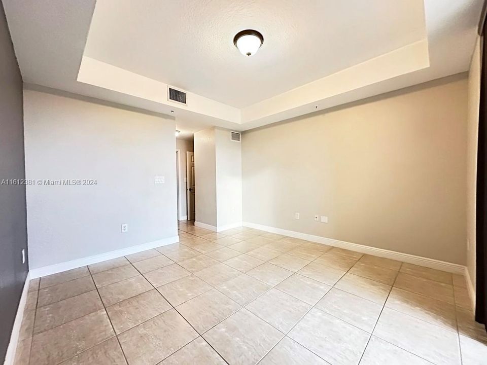 For Rent: $2,900 (2 beds, 2 baths, 1142 Square Feet)