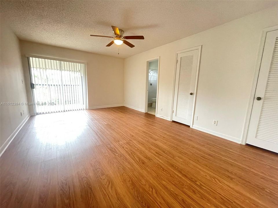 For Rent: $2,100 (2 beds, 2 baths, 1260 Square Feet)