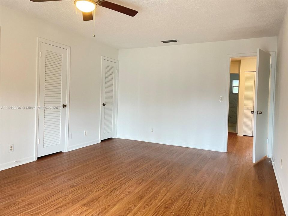 For Rent: $2,100 (2 beds, 2 baths, 1260 Square Feet)