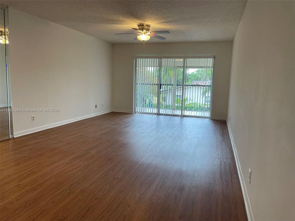 For Rent: $2,100 (2 beds, 2 baths, 1260 Square Feet)