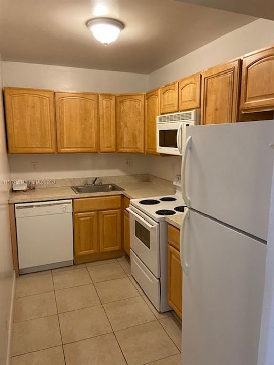 For Rent: $1,600 (1 beds, 1 baths, 665 Square Feet)