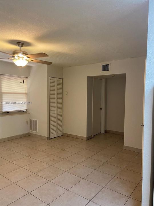 For Rent: $2,390 (2 beds, 1 baths, 3450 Square Feet)