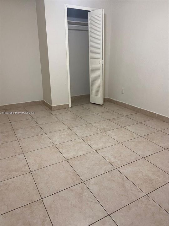 For Rent: $2,390 (2 beds, 1 baths, 3450 Square Feet)