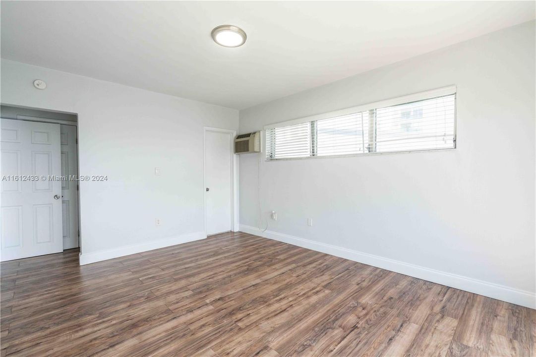 For Rent: $2,950 (2 beds, 2 baths, 914 Square Feet)