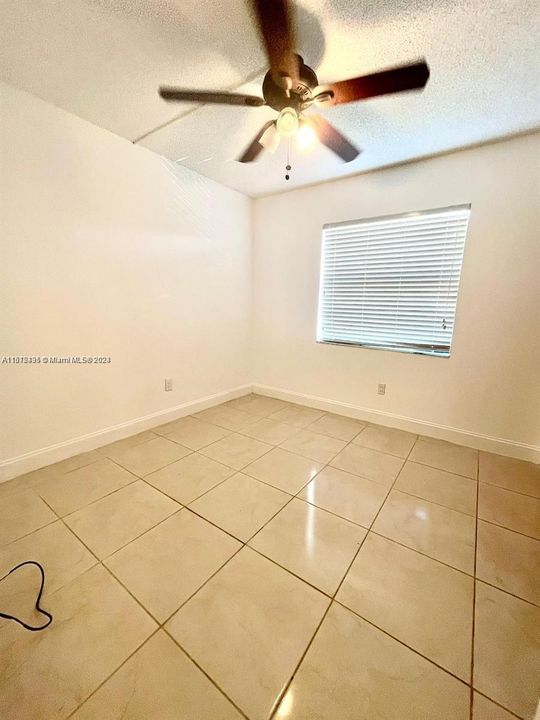 For Rent: $2,050 (2 beds, 2 baths, 1000 Square Feet)