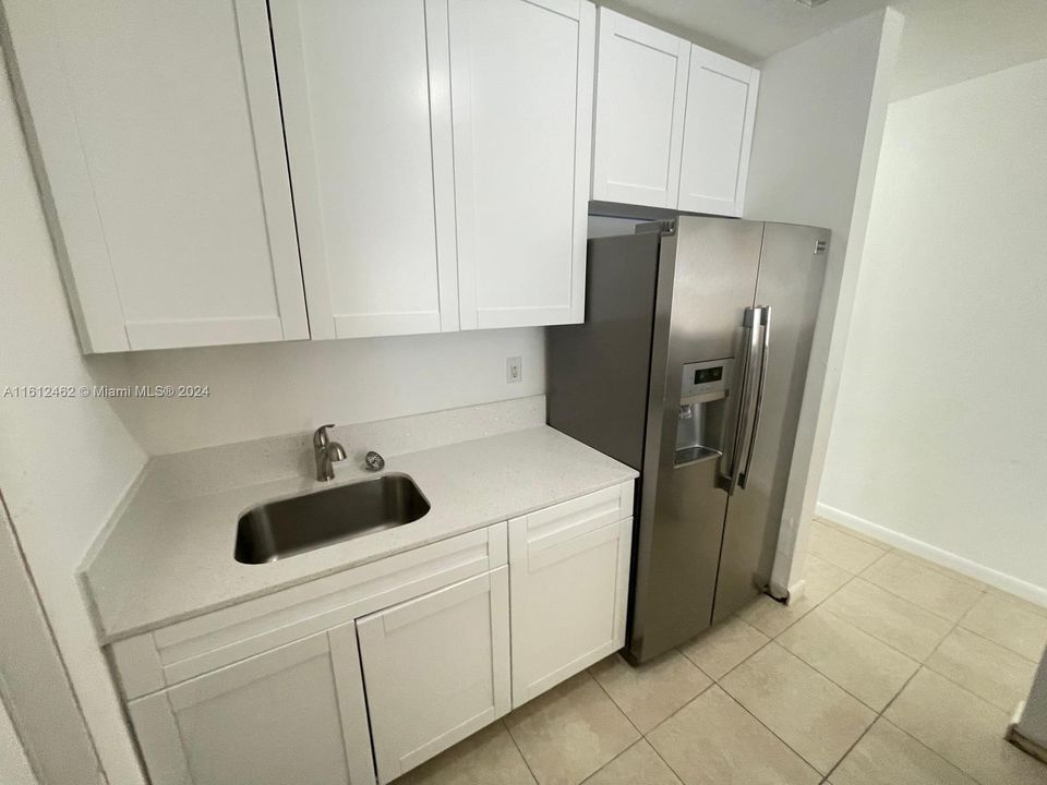 For Rent: $3,600 (4 beds, 2 baths, 1375 Square Feet)