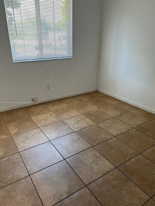 For Rent: $2,600 (2 beds, 2 baths, 1454 Square Feet)