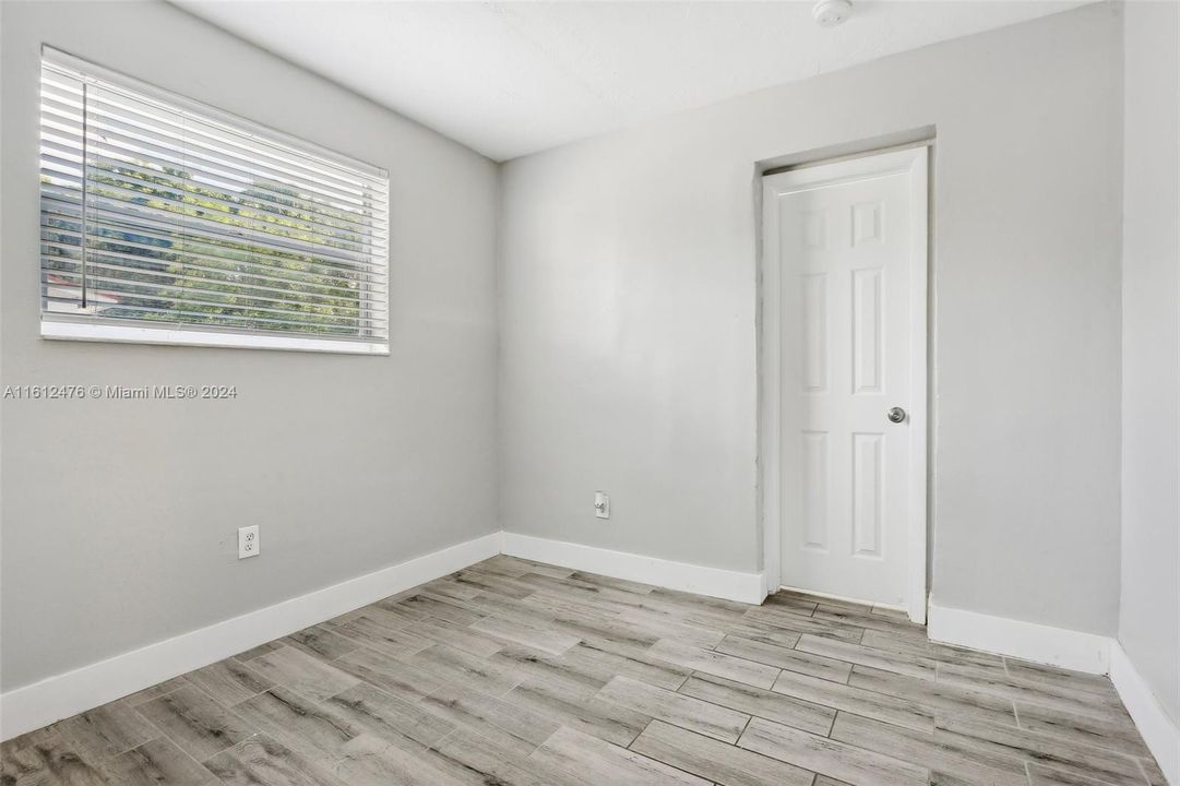 For Sale: $439,900 (3 beds, 1 baths, 1159 Square Feet)