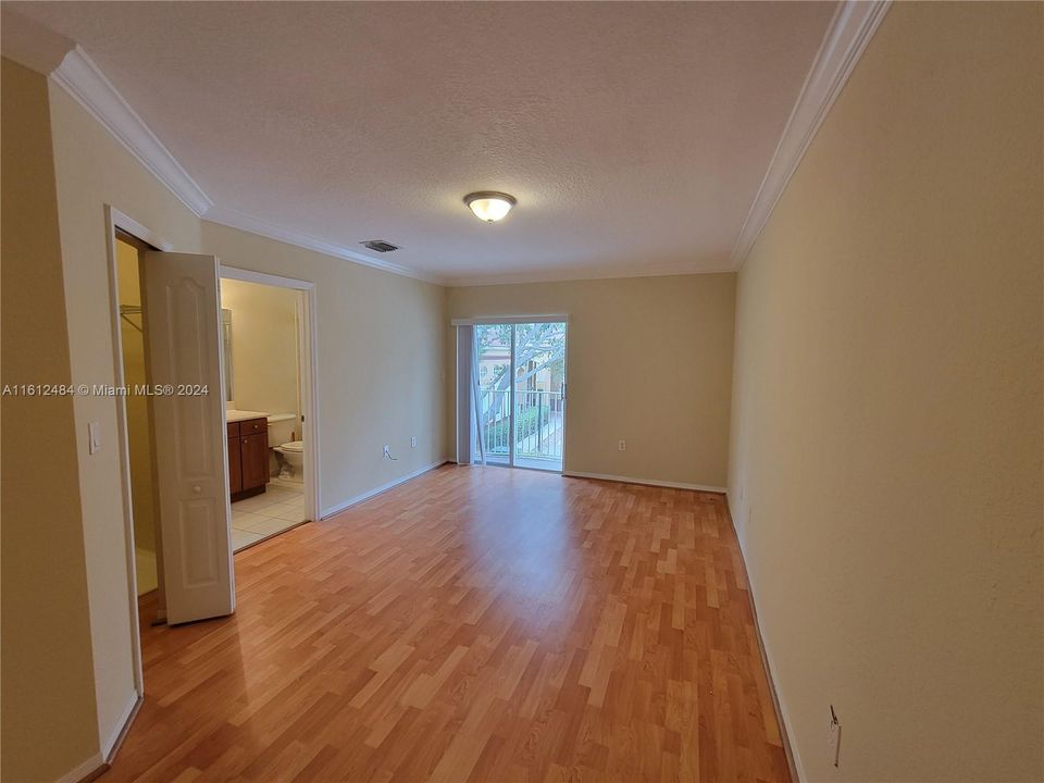 For Rent: $3,000 (3 beds, 2 baths, 1235 Square Feet)