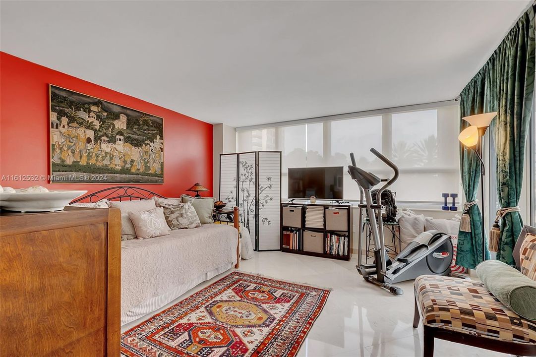 For Sale: $1,350,000 (2 beds, 2 baths, 1642 Square Feet)