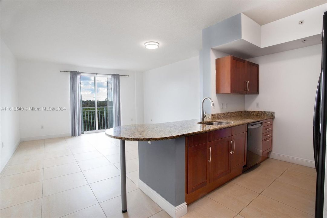 For Rent: $2,800 (1 beds, 2 baths, 1041 Square Feet)