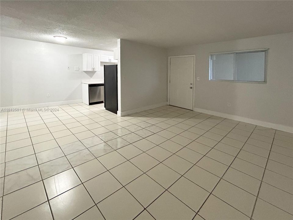 For Rent: $1,700 (1 beds, 1 baths, 543 Square Feet)