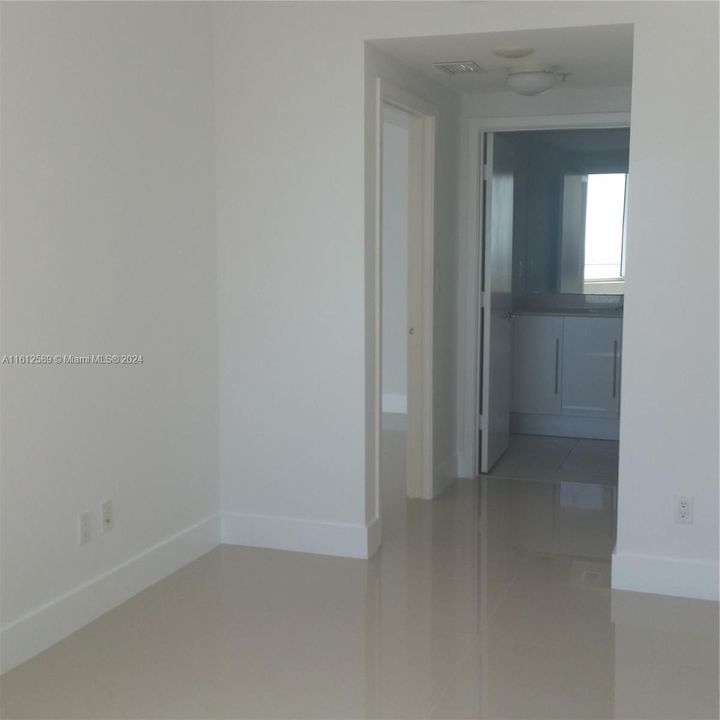 For Rent: $3,900 (2 beds, 2 baths, 1227 Square Feet)