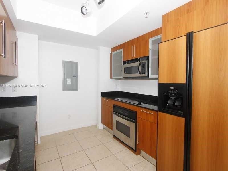 В аренду: $3,900 (2 спален, 2 ванн, 1227 Квадратных фут)