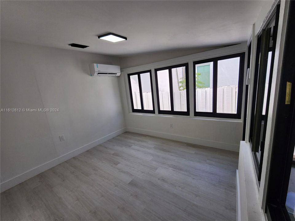 En Venta: $999,870 (3 camas, 2 baños, 1818 Pies cuadrados)