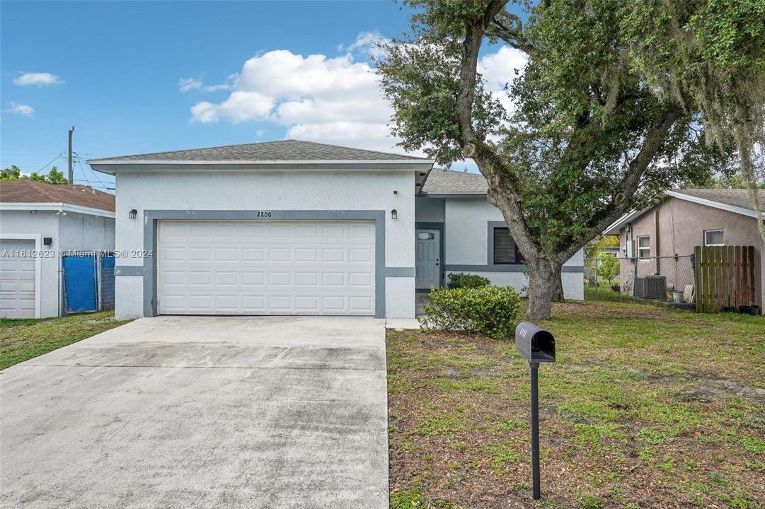 For Sale: $525,000 (3 beds, 2 baths, 1708 Square Feet)