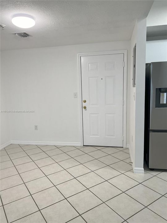 For Rent: $3,100 (2 beds, 2 baths, 828 Square Feet)