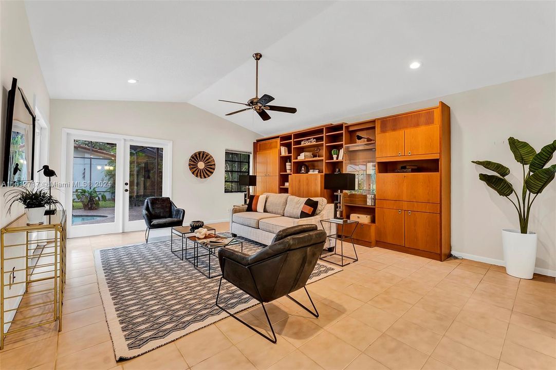 For Sale: $1,400,000 (4 beds, 3 baths, 3280 Square Feet)