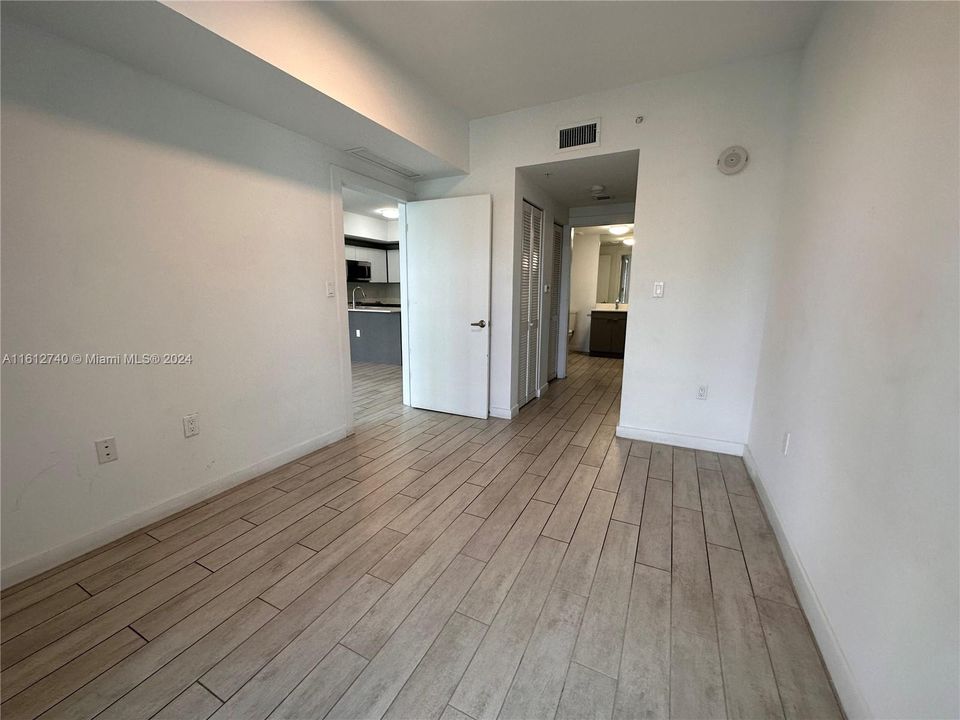 For Rent: $3,300 (2 beds, 2 baths, 821 Square Feet)