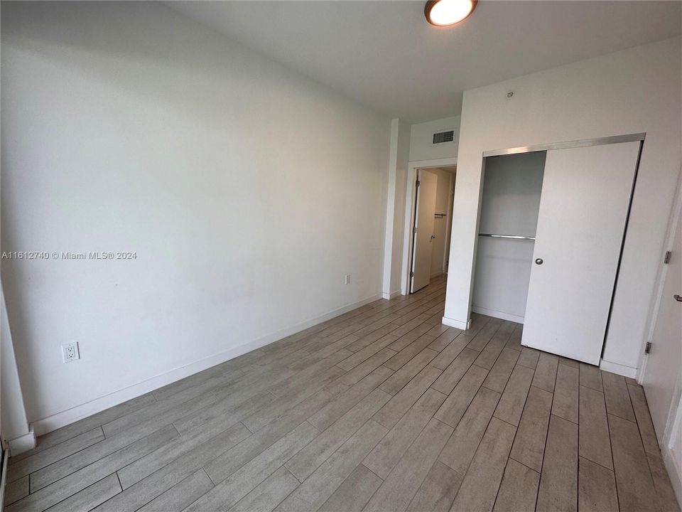 For Rent: $3,300 (2 beds, 2 baths, 821 Square Feet)