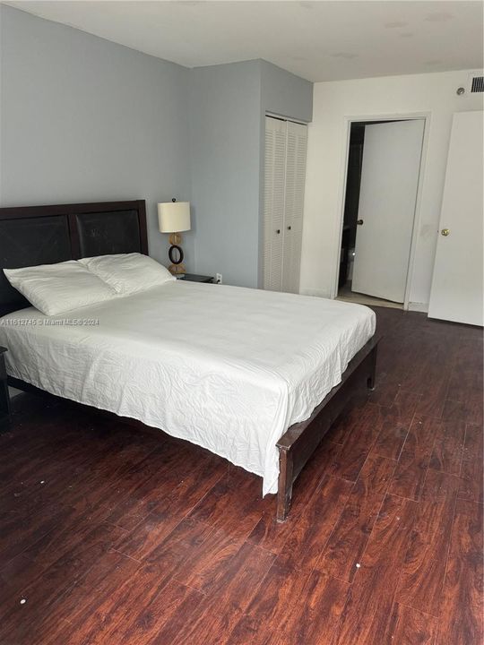 For Rent: $3,500 (2 beds, 2 baths, 848 Square Feet)