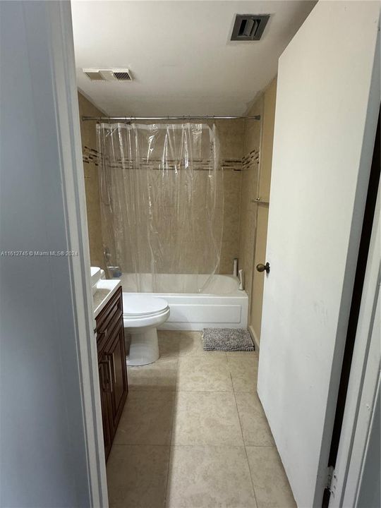 For Rent: $3,500 (2 beds, 2 baths, 848 Square Feet)