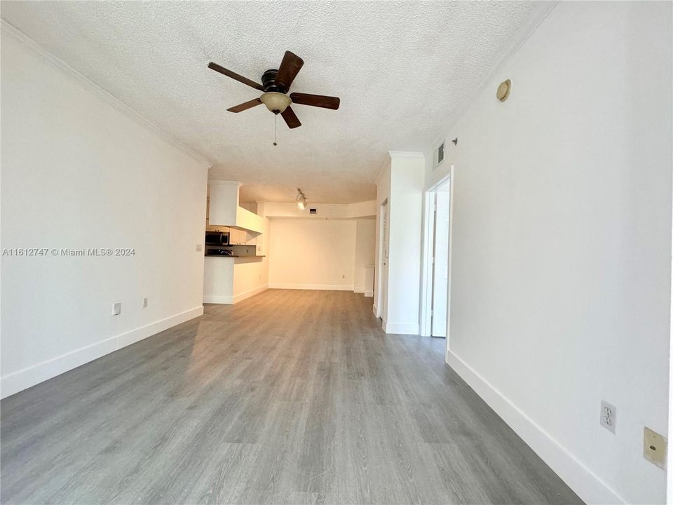 For Rent: $3,000 (2 beds, 2 baths, 1024 Square Feet)