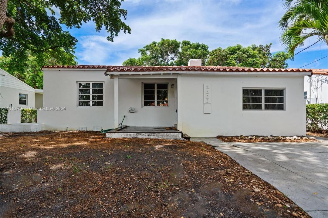 For Sale: $878,987 (3 beds, 2 baths, 1167 Square Feet)