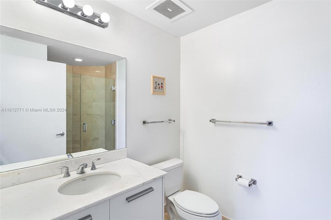 For Sale: $699,000 (2 beds, 2 baths, 1368 Square Feet)