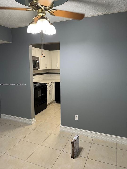 For Rent: $2,100 (2 beds, 2 baths, 1220 Square Feet)