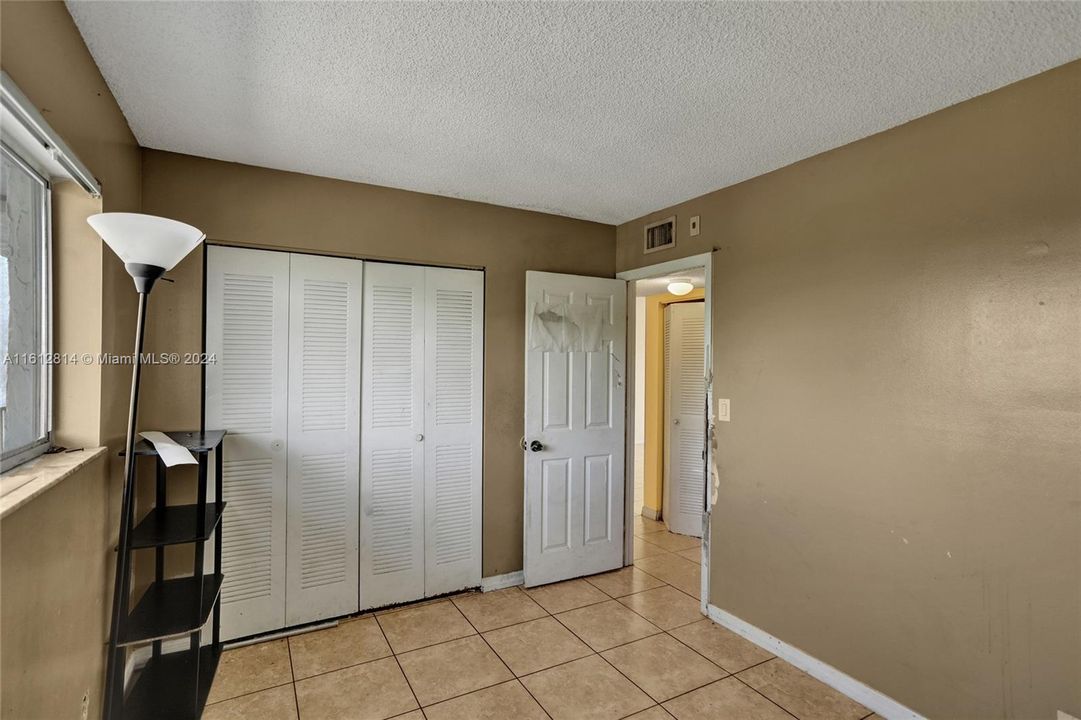 For Rent: $1,950 (2 beds, 2 baths, 832 Square Feet)