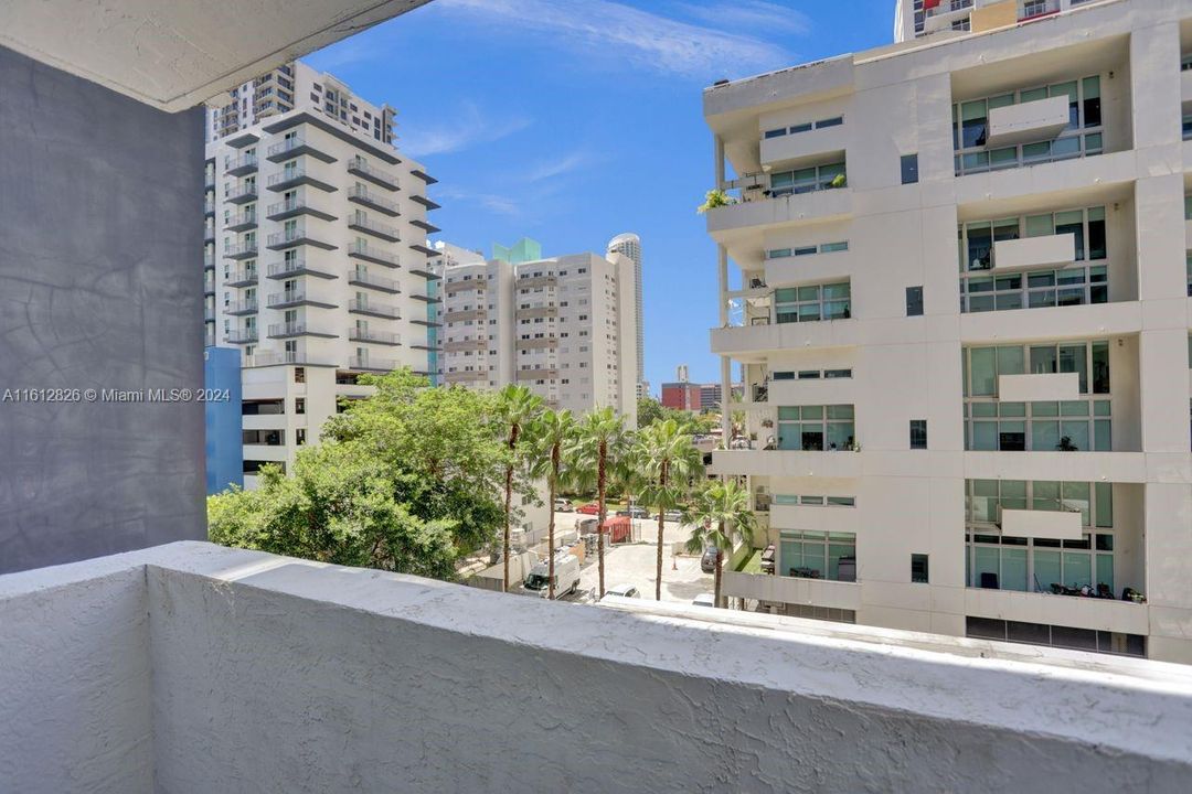 Vendido Recientemente: $360,000 (1 camas, 1 baños, 731 Pies cuadrados)