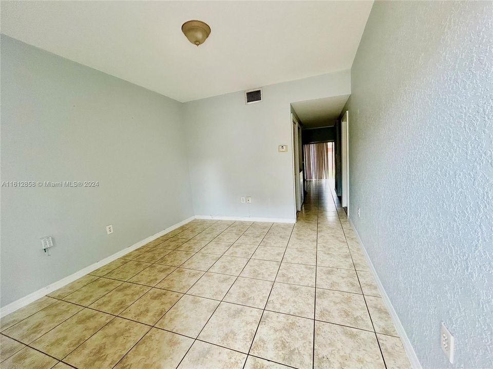 For Rent: $2,900 (3 beds, 2 baths, 1527 Square Feet)